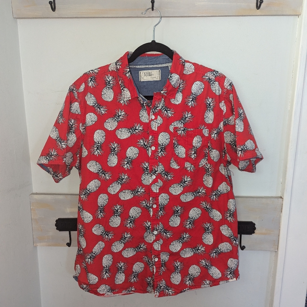 Men's Free Planet pineapple button down size XL